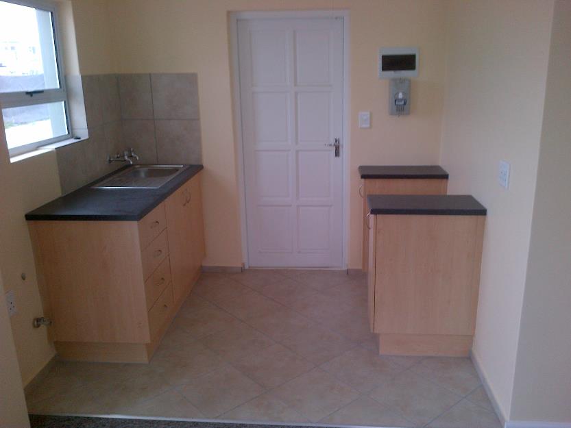 To Let 2 Bedroom Property for Rent in The Connifers Western Cape